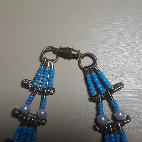 Safety pin handmade seed bead necklace - Picture 3 of 8